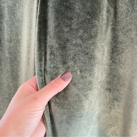 Lovers + Friends Takara Jogger Olive Green Large - Picture 14 of 14